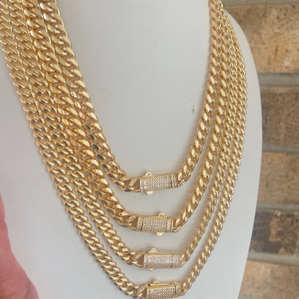 18k Gold Filled Elegant Gold Chain Necklace & matching Bracelet